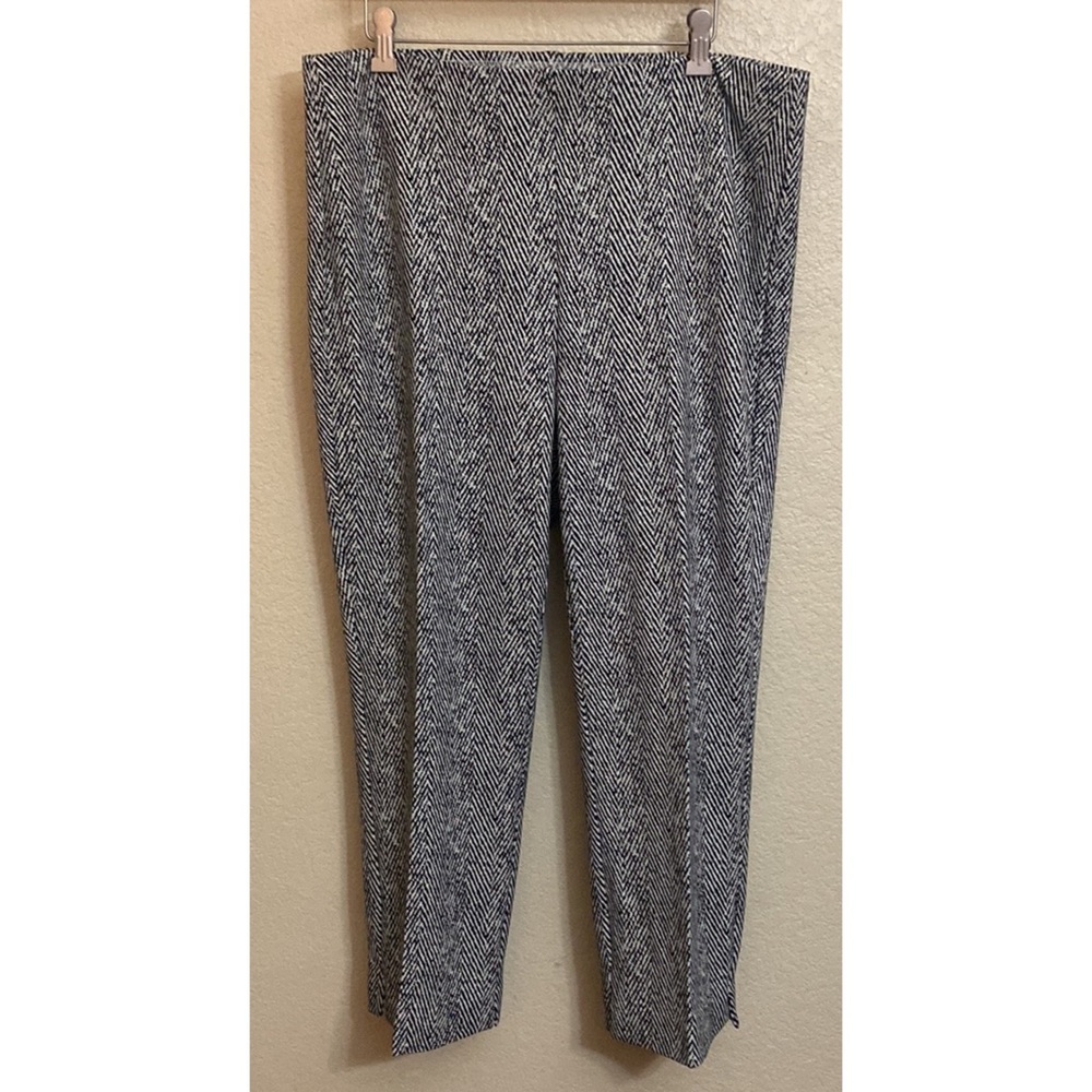 Chico's Herringbone Slimming/Lengthening Pull On Pants Stretch Chicos 2R = US 12